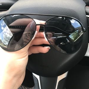 Quay Vivienn aviators